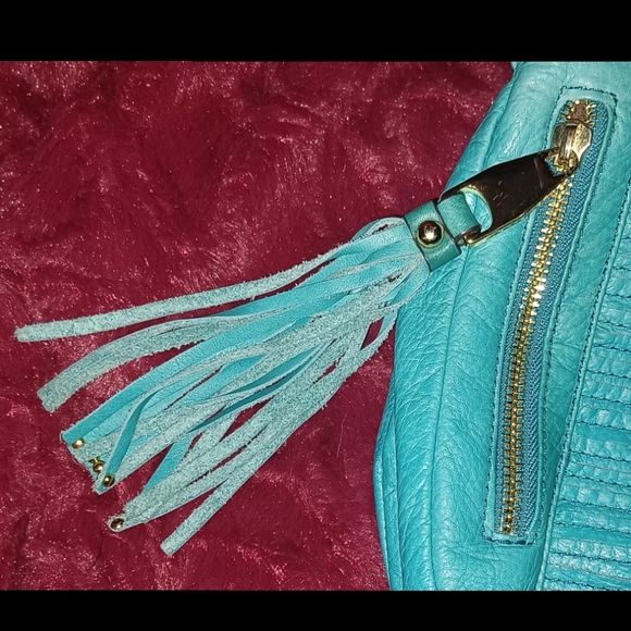 B Makowsky Leather Turqoise Bag - Picture 5 of 10